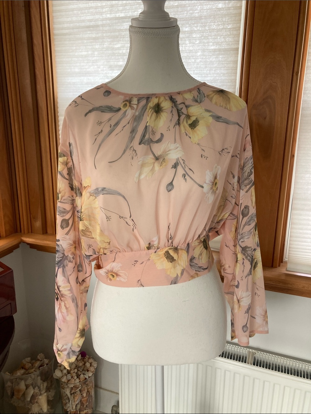 H&M Pink Floral Long-Sleeve Blouse new !! With tags! Size 4